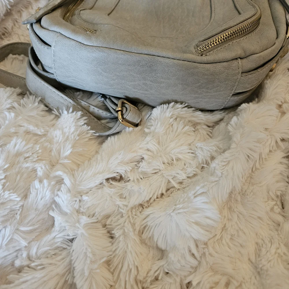 ✨️Jessica Simpson Gray Crossbody-Y2K - Picture 2 of 8